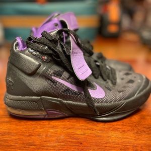 Purple Nike Air Max Fly By (size 4.5 kids)